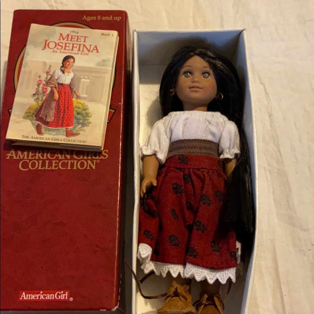 Josefina mini doll American girl